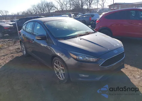 2015 Ford Focus Se z USA, uszkodzony, nr VIN 1FADP3K28FL299988